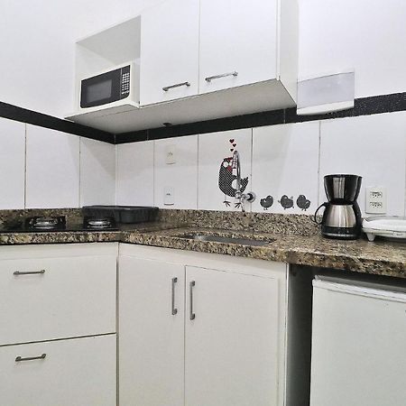 Studio Silencioso Para 3 Pessoas Em Copacabana Рио де Жанейро Екстериор снимка